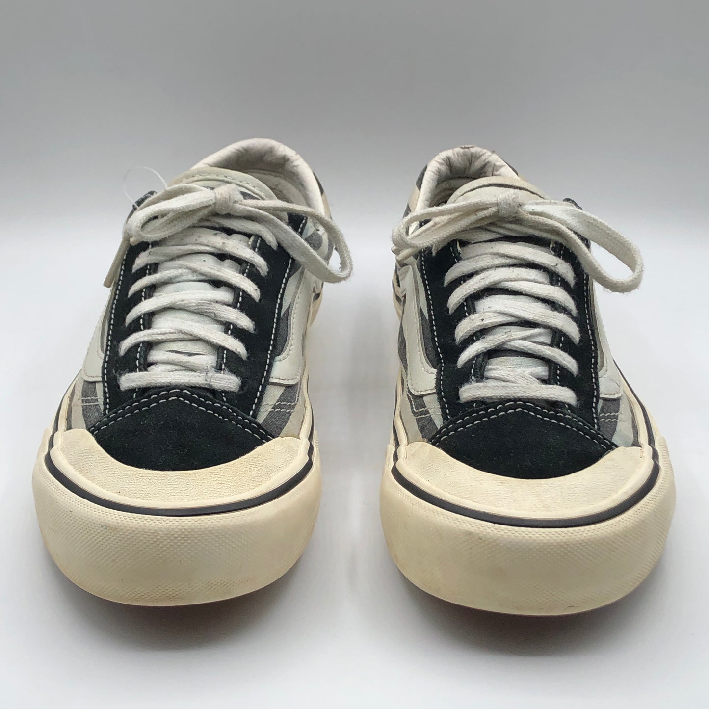 EUR SIZE 38 | VANS STYLE 136 DECON VR3 SHOE