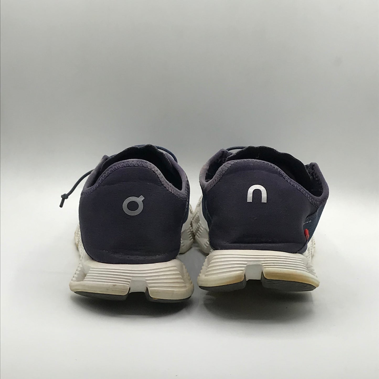 EUR SIZE 42 |  Cloud 5 Coast shoes