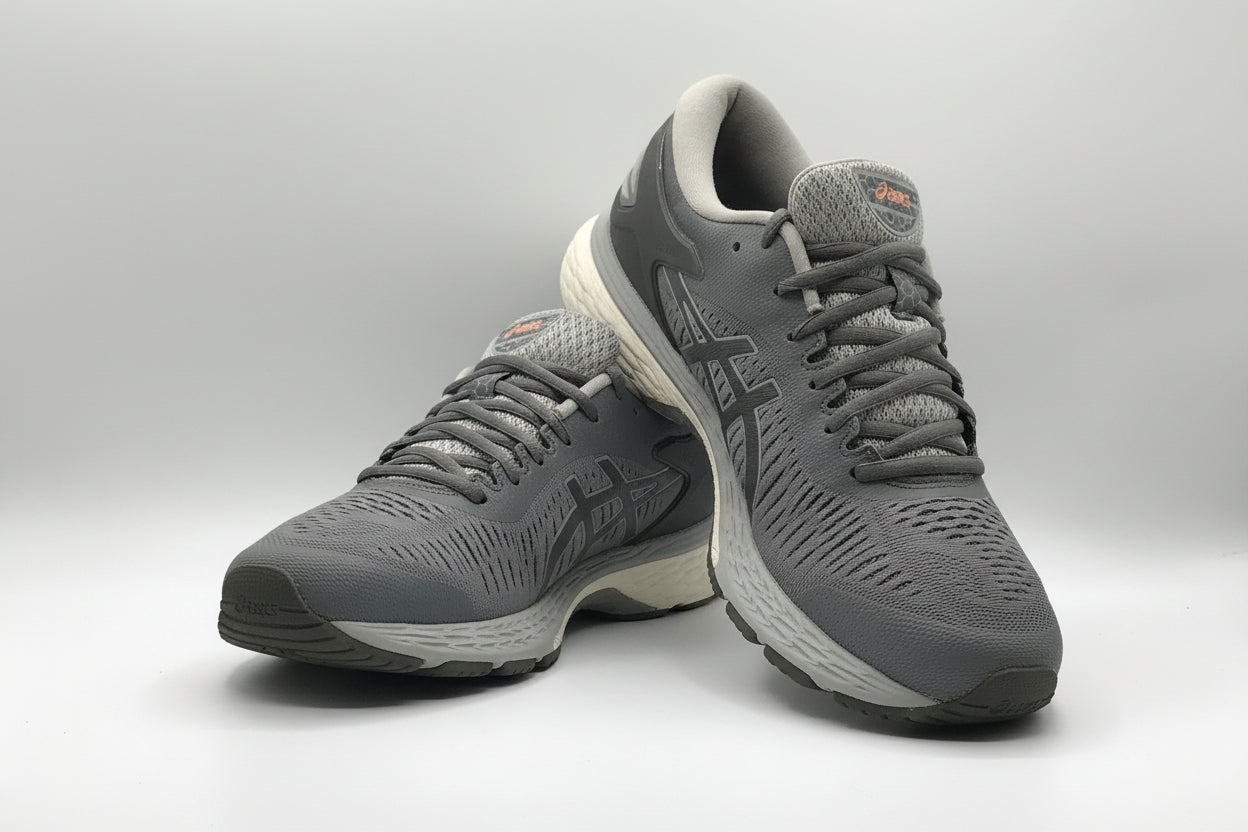 EUR SIZE 40.5 | ASICS GEL-KAYANO 28 Black White