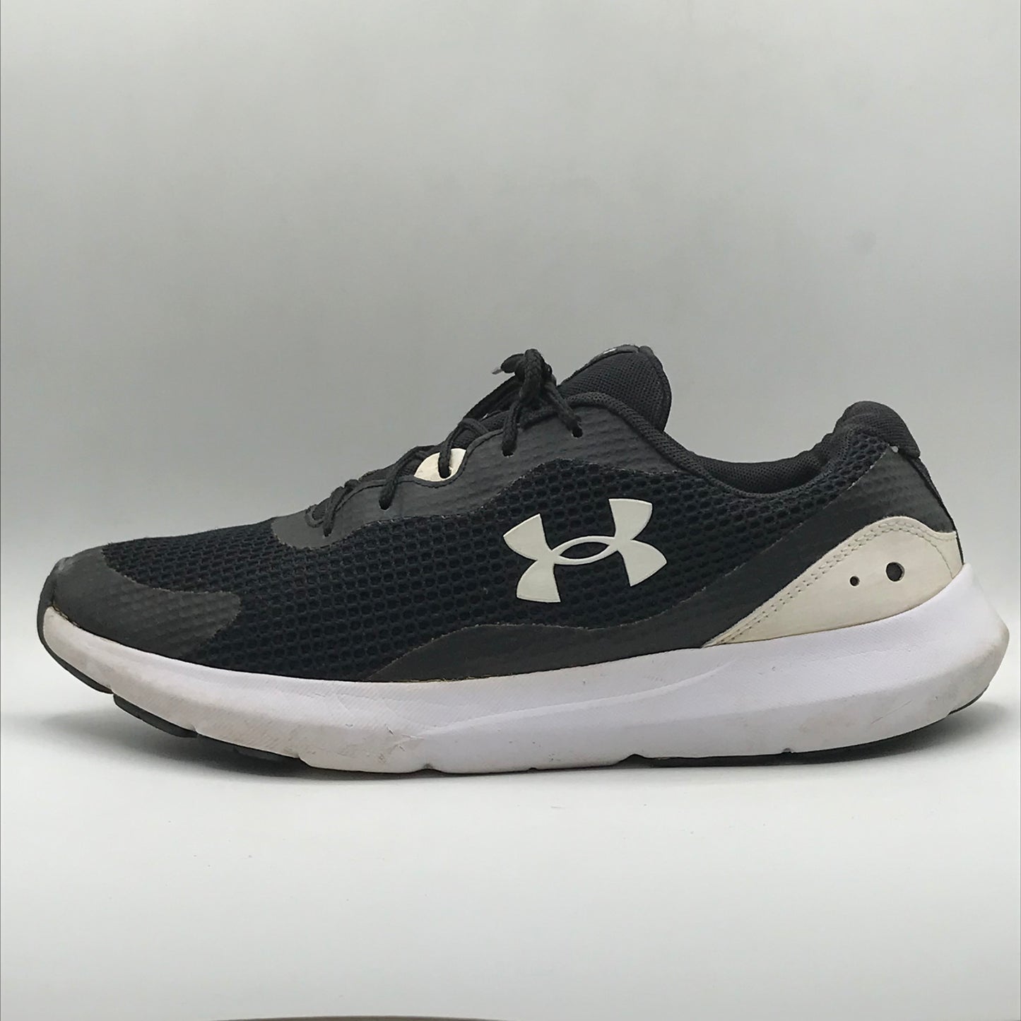 EUR SIZE 44.5 | Under Armour men's running shoes