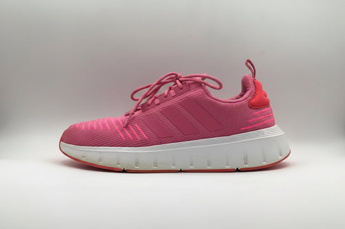 EUR SIZE 41.5 | Adidas Swift Run 2