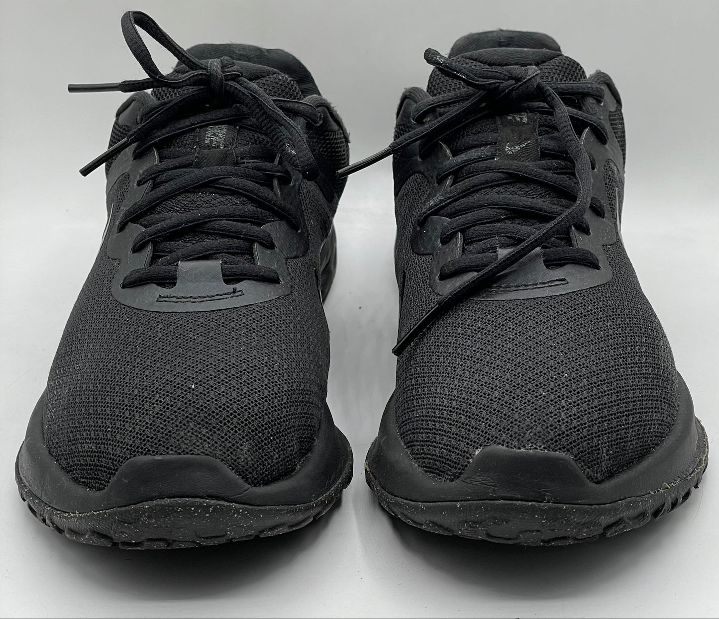EUR SIZE 39 | Nike Revolution black running shoes.