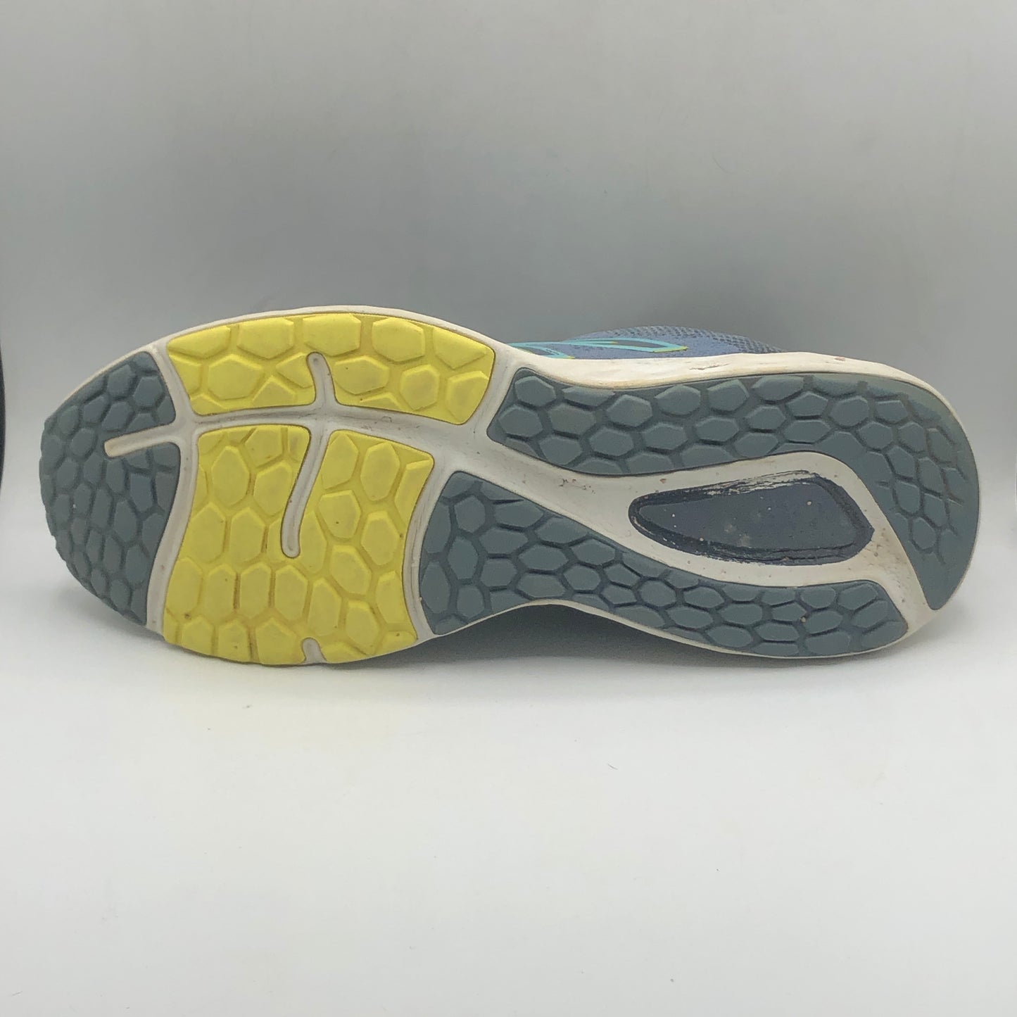 New Balance Fresh Foam 680v7 Light Cyclone