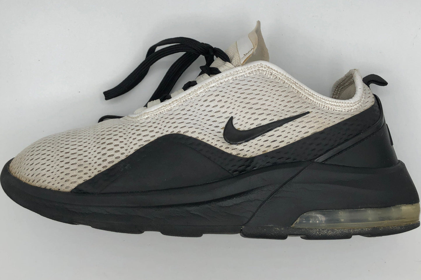EUR SIZE 42 | Nike Air Max Motion