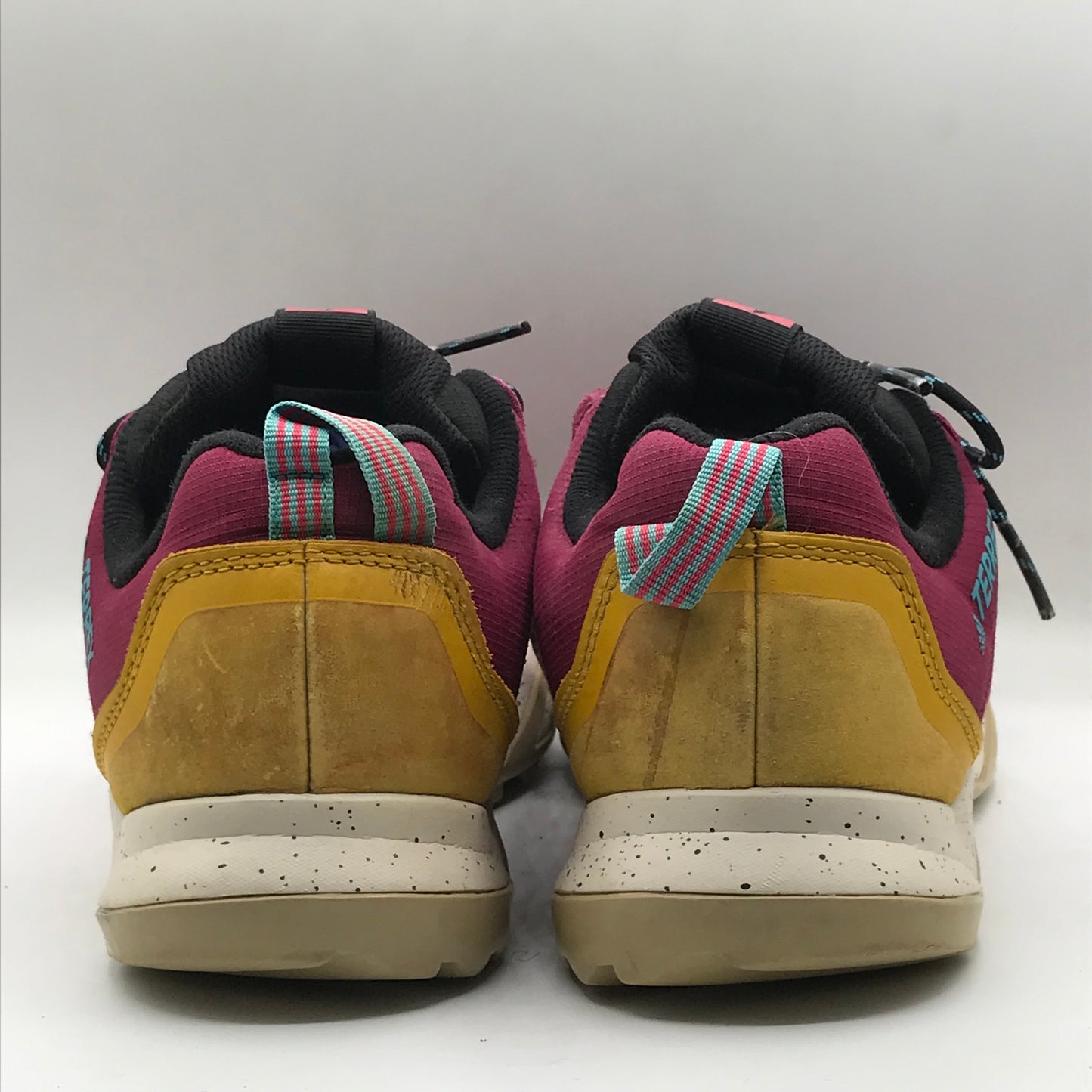 EUR SIZE 42 | Adidas Kanadia TR7