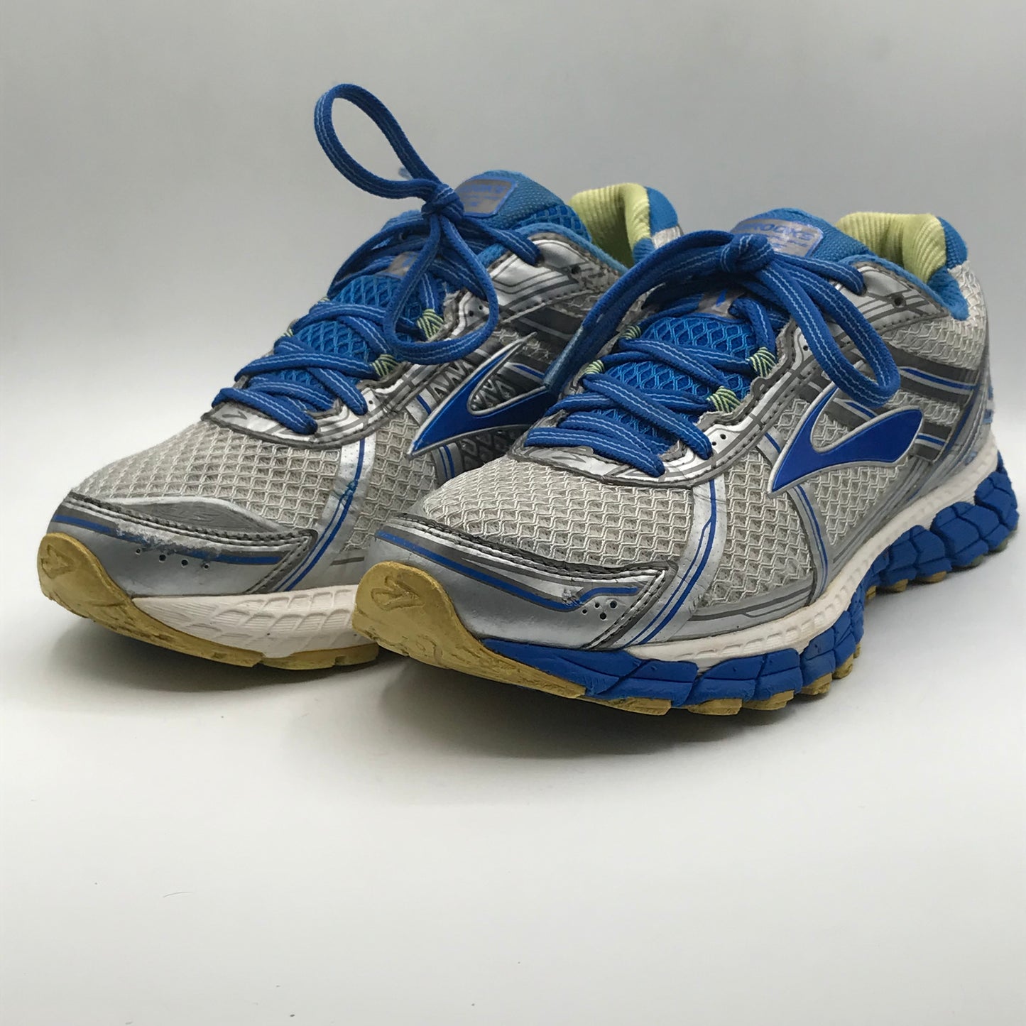 EUR SIZE 40 | Brooks Adrenaline GTS 15