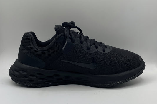 EUR SIZE 39 | Nike Revolution black running shoes.