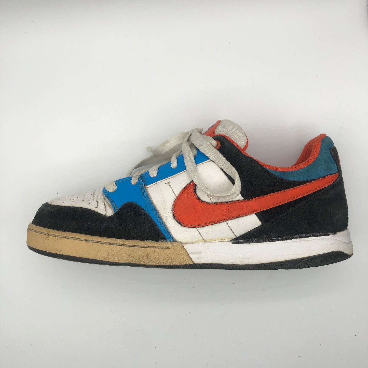 EUR SIZE 41 | Nike Shoes Zoom Mogan