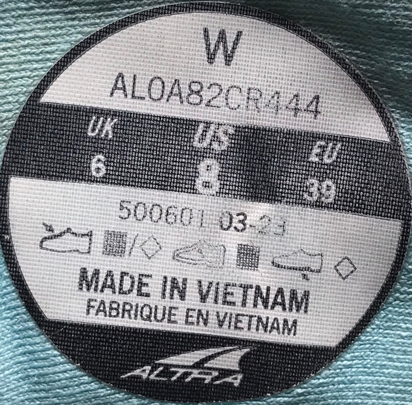 EUR SIZE 39 | Saucony Endorphin Shift 2