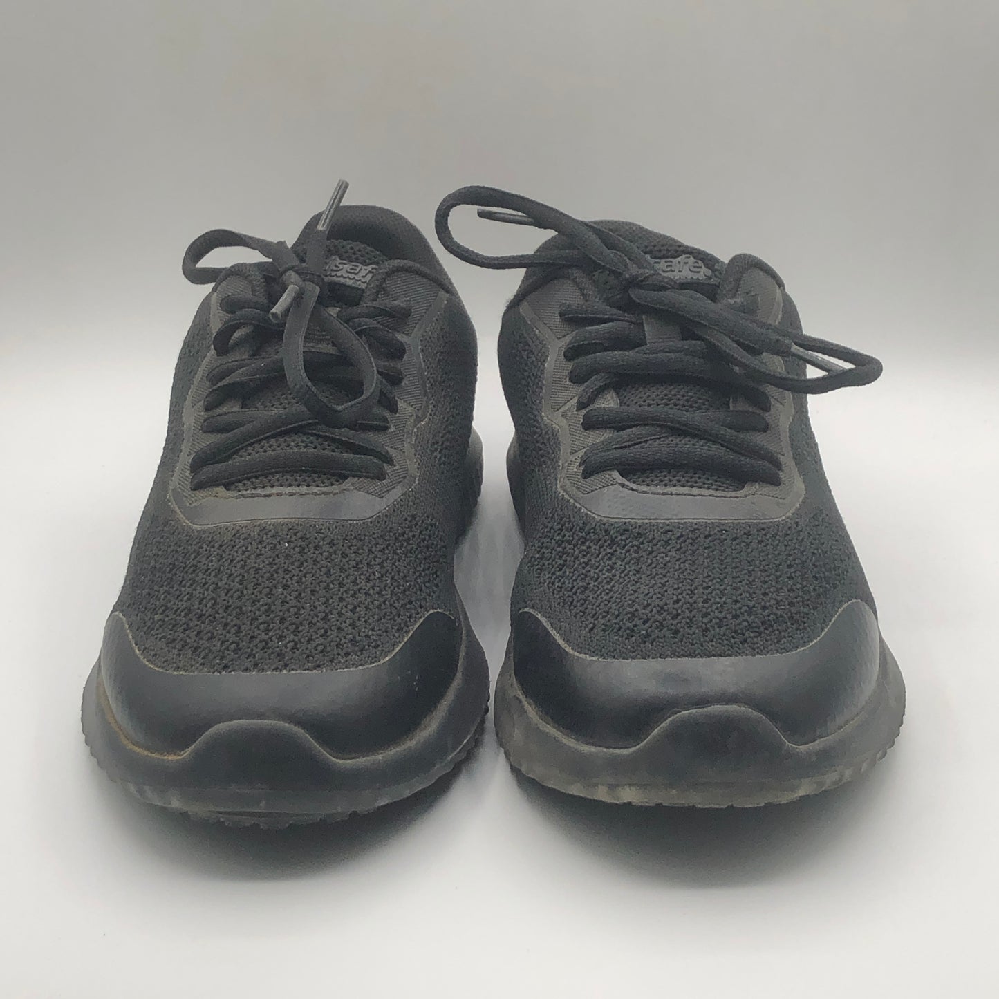 EUR SIZE 40 | TRED SAFE SLIP RESISTANT